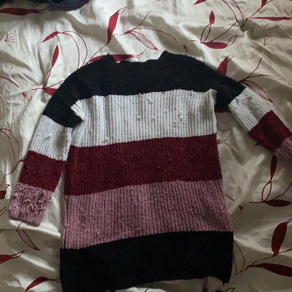 Sweater - Picture 2 of 3